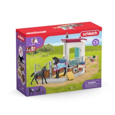 SCHLEICH HORSE CLUB Žirgų aptvaras su kumele ir kumeliuku